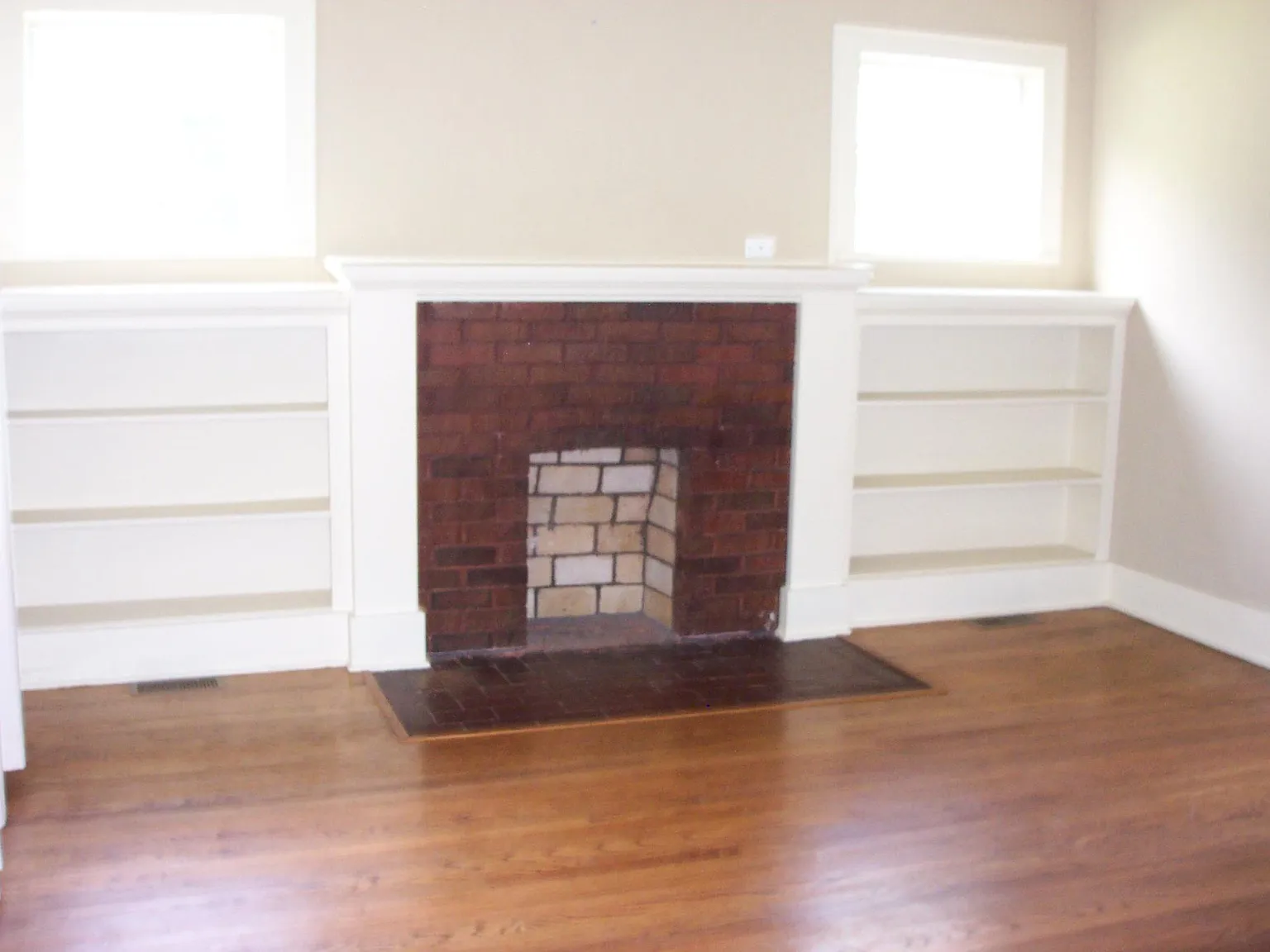 5 bed, 3000 sqft, $3,000 — Photo 2