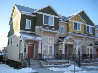 1074 E Garden Bend Pl, Sandy, UT 84094