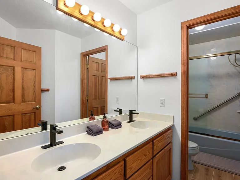 Upstairs Bathroom