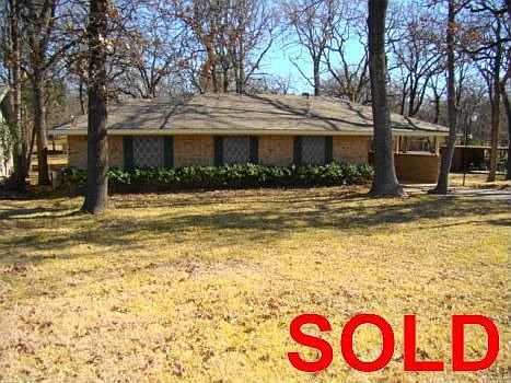 1st image of 216 Channelview Dr