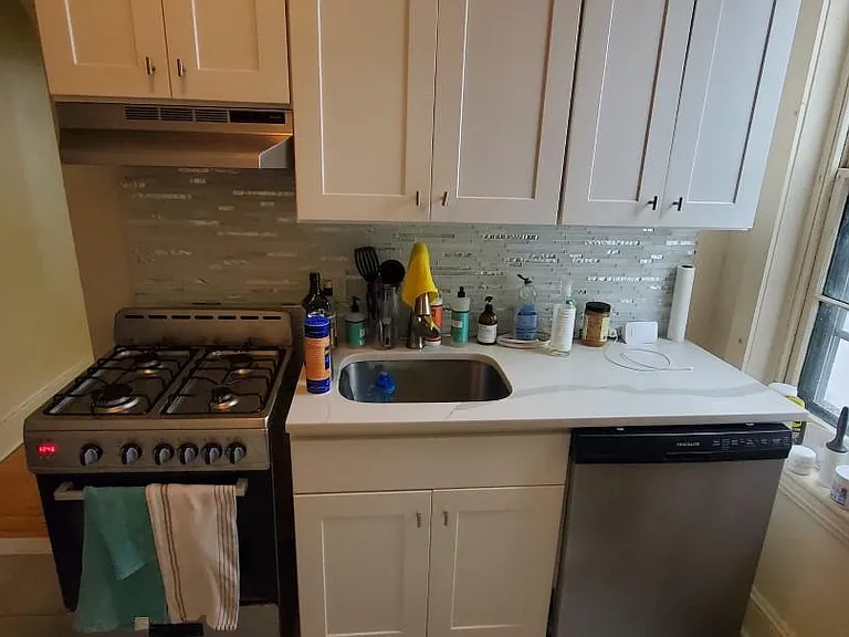 2433 Fairmount Ave #B — Photo 5