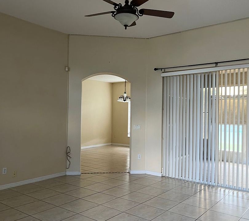 1st image of 2557 Baykal Dr