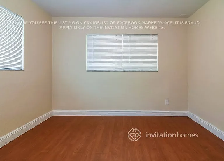 5660 W 9th Ct — Photo 8