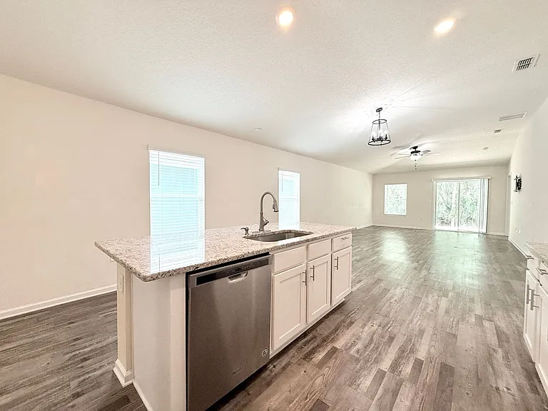 7838 Meadow Walk Ln — Photo 8