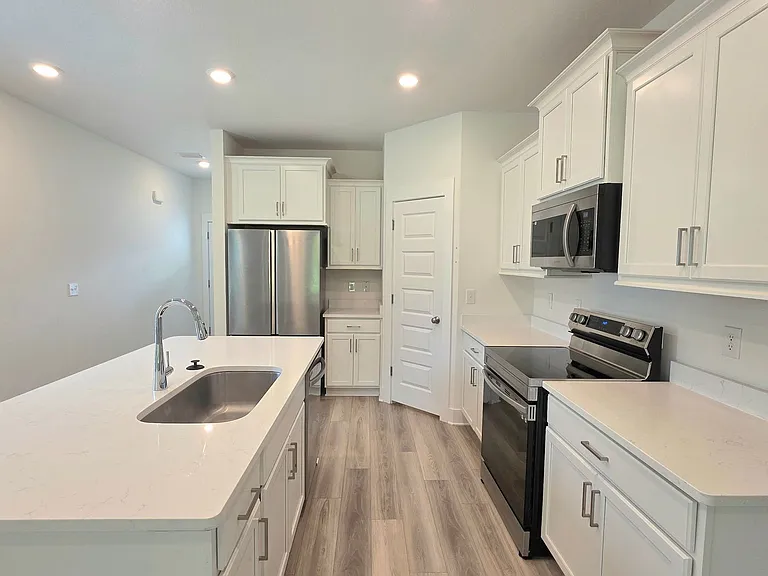 6550 Paso Fino Dr — Photo 4