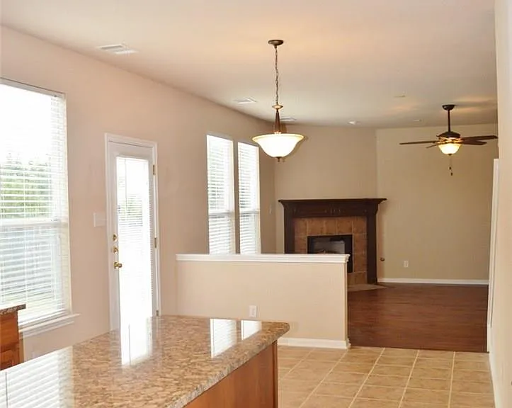 2716 Costa Azul Cv — Photo 11