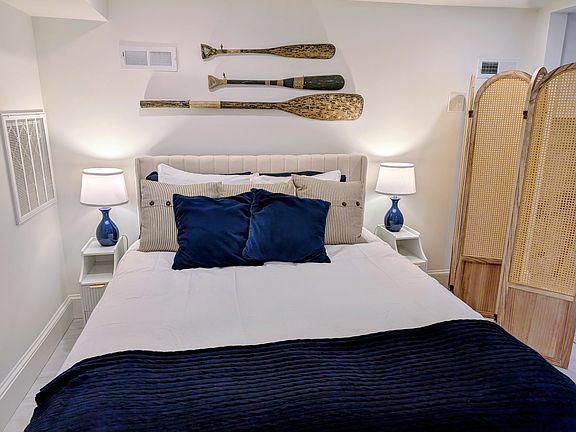 2nd image of 12 Kinnaird St #12A