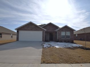 3071 Laredo Ln, Gravette, AR 72736