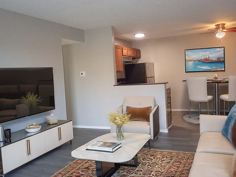 Spencer Creek Apartments — Photo 10