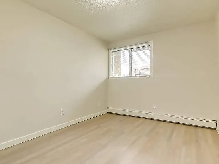 5700 31st St #C304 — Photo 15