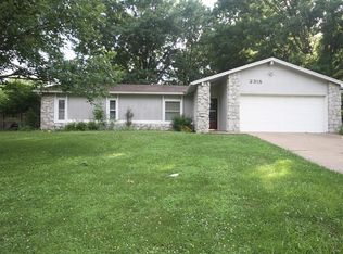 2315 S Grandview Cir, Columbia, MO 65203