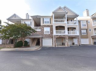 405 Pembrooke Cir #405, Milton, GA 30004