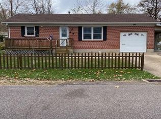 237 Jackson St, Sullivan, MO 63080