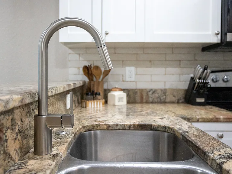 1313 E Cayuga St — Photo 8