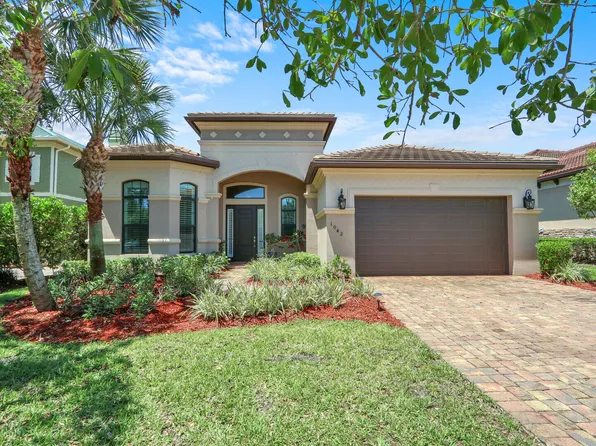 1042 NE Savanna Oaks Way, Jensen Beach, FL 34957