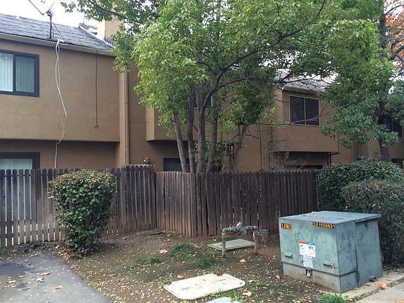 3rd image of 7417 Sunrise Blvd