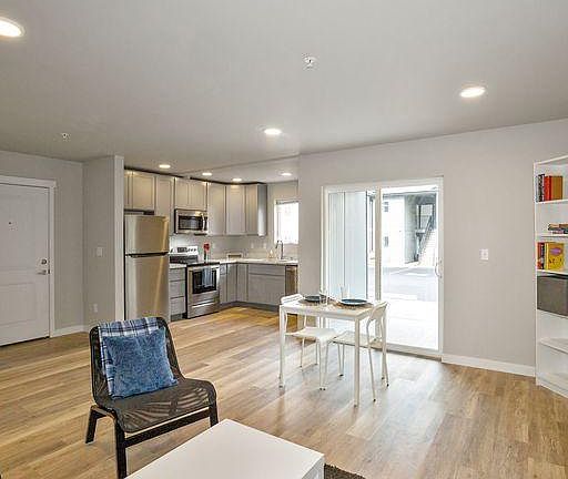 5th image of 1733 Payseno Ln SE #103