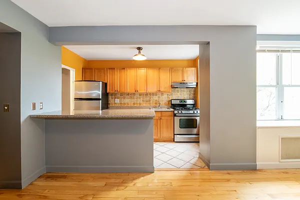 Sold by Compass | media 7