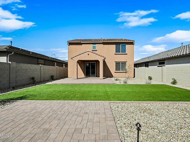 8961 W San Juan Ave — Photo 32