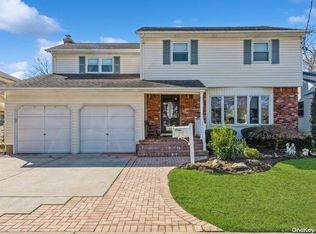 3022 Post Ave, Wantagh, NY 11793