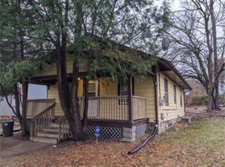 203 Webster Ave, Rockford, IL 61102