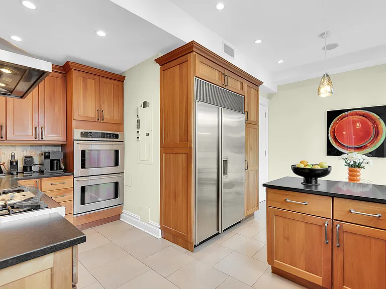 215 W 90th St #PHD — Photo 7