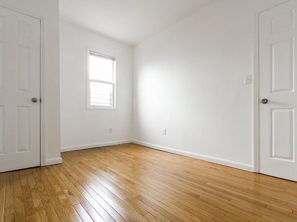 jersey-city-new-jersey-38905411 picture