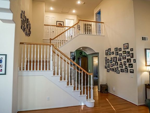 3rd image of 17776 Wren Dr