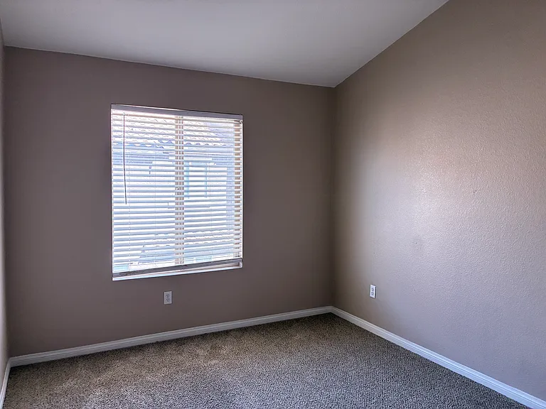 2753 Fountain Ridge Ln — Photo 20