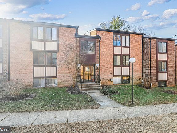 2nd image of 9733 Kings Crown Ct APT 101