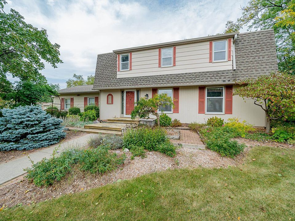 2420 E River Dr, Green Bay, WI 54301 Zillow