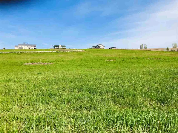 432 Tekoa Farmington Rd, Tekoa, WA 99033