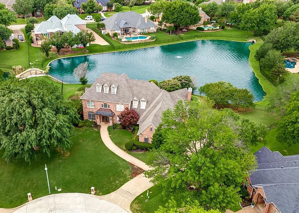 1st image of 409 Presidio Ct