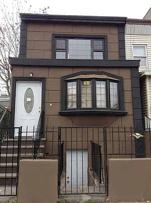 Sold by (Legacy) Online Homes, LLC | media 14