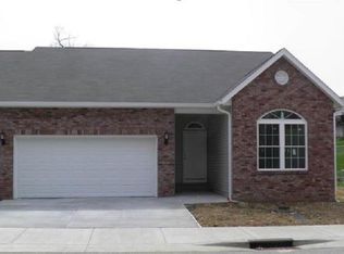 2480 N Stonelake Cir, Bloomington, IN 47404