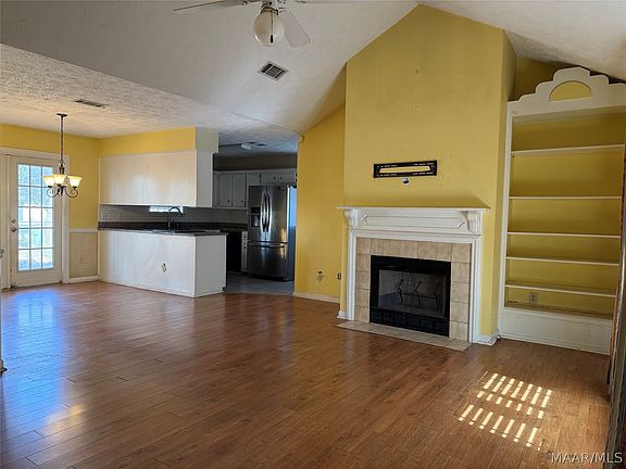 5th image of 920 Countryside Ln