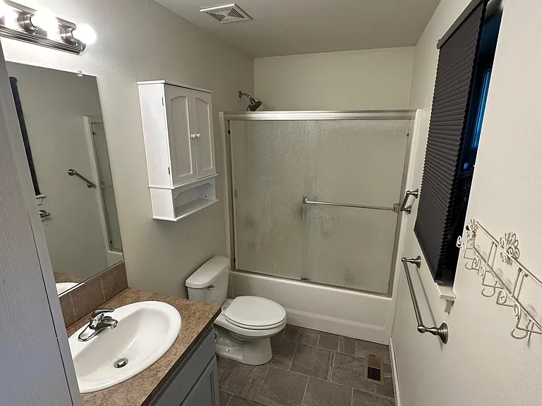993 SW 25th Ln — Photo 29