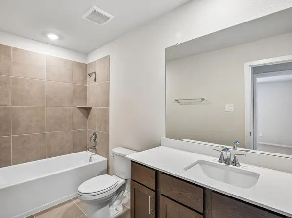 5225 Redbud Valley Dr, Pearland, TX 77584