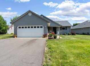 1286 Westbrook Cir, Alexandria, MN 56308
