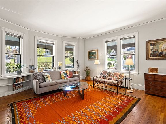 3rd image of 91 Hillside Ave