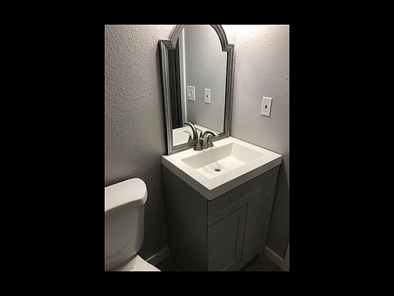 5th image of 4662 E Caballero St #3