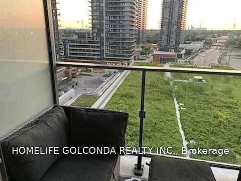 2200 Lake Shore Blvd W — Photo 4