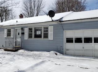1608 N Hocker Ave, Independence, MO 64050