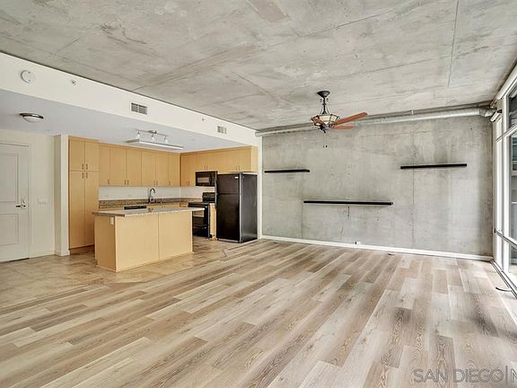2nd image of 1080 Park Blvd Unit 215