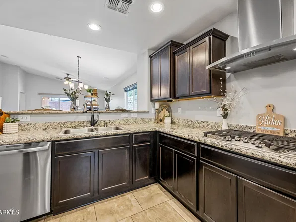 5032 S Curie Way, Mesa, AZ 85212