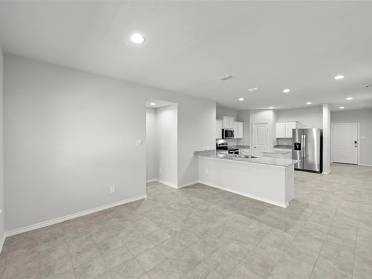 317 Bent Oak Dr — Photo 6
