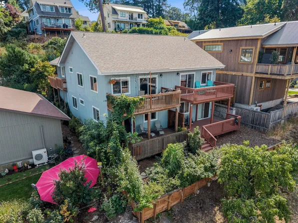 1804 Lincoln St #1, Hood River, OR 97031