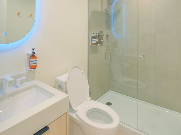 2 bedroom rental in Vancouver — photo 14