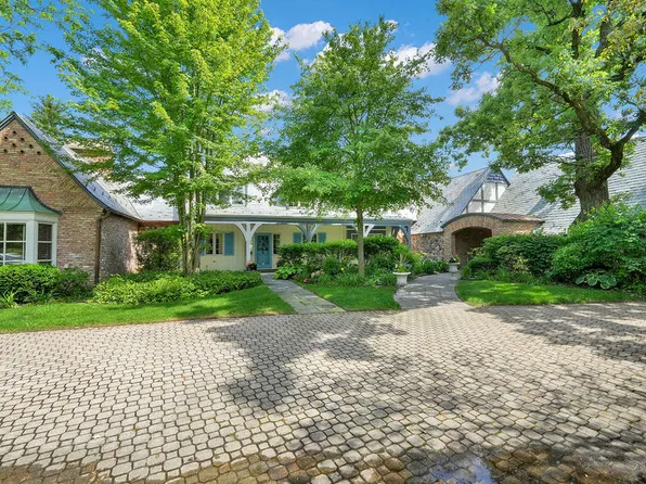 12705 S Wolf Rd, Palos Park, IL 60464