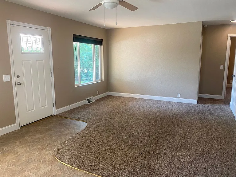 2113 Ivy Ave — Photo 6